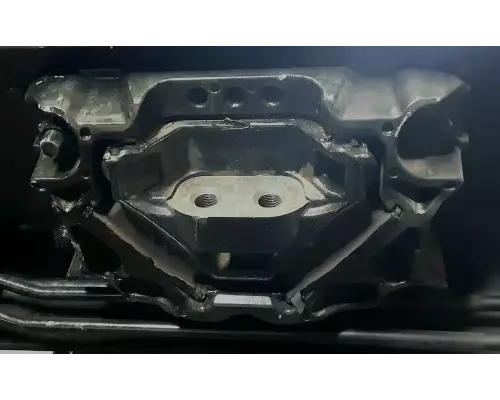 Freightliner Cascadia 116 Day Cab Engine Mounts
