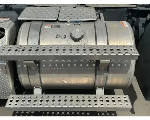 Fuel Tank FREIGHTLINER Cascadia 116 Day Cab Geco - Fresno