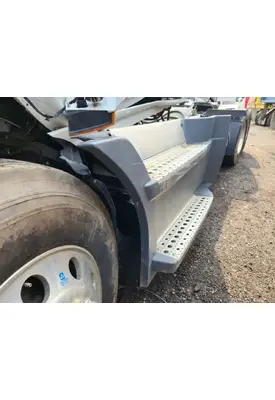 Freightliner Cascadia 116 Day Cab Side Fairing