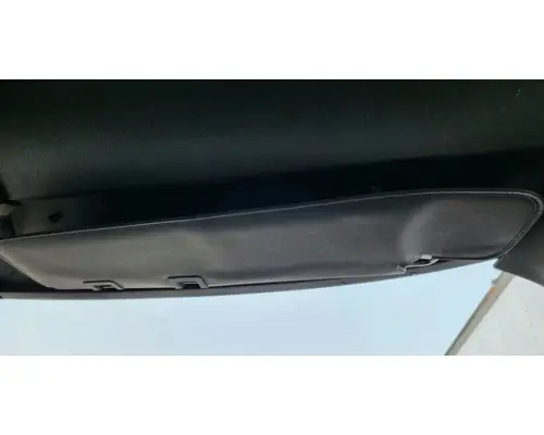 Freightliner Cascadia 116 Day Cab Sun Visor (External)
