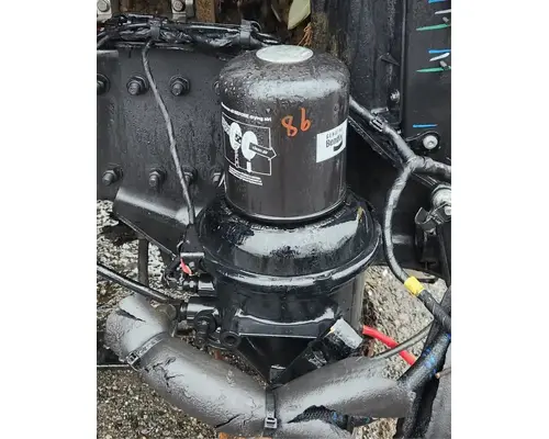 Freightliner Cascadia 116 Air Drier