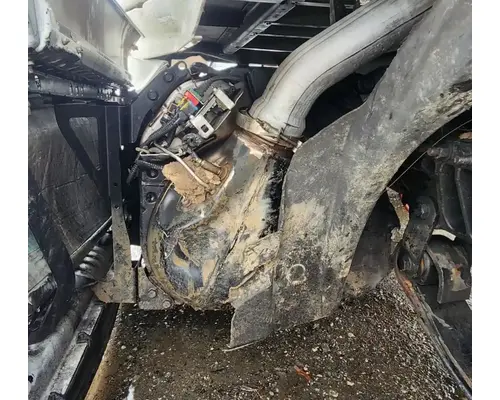 Freightliner Cascadia 116 DPF (Diesel Particulate Filter)