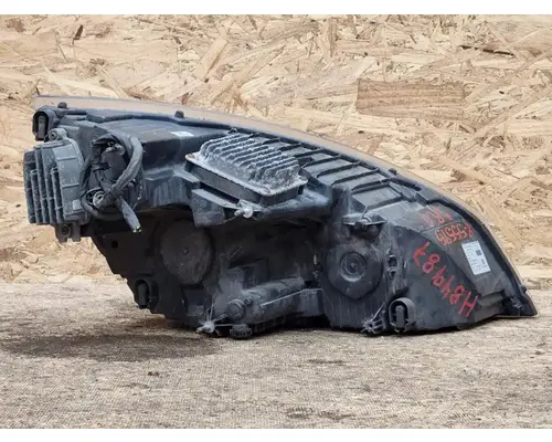 Freightliner Cascadia 116 Headlamp Assembly
