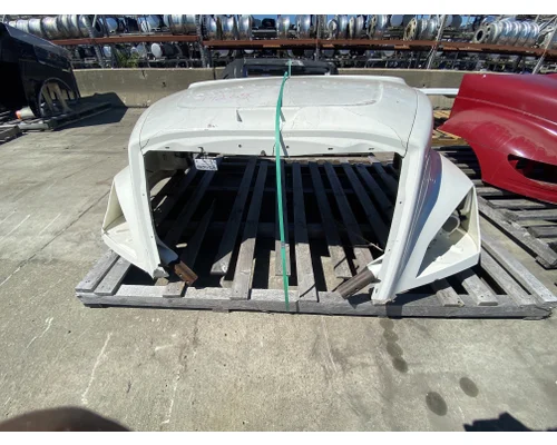 Hood FREIGHTLINER Cascadia 116 Frontier Truck Parts
