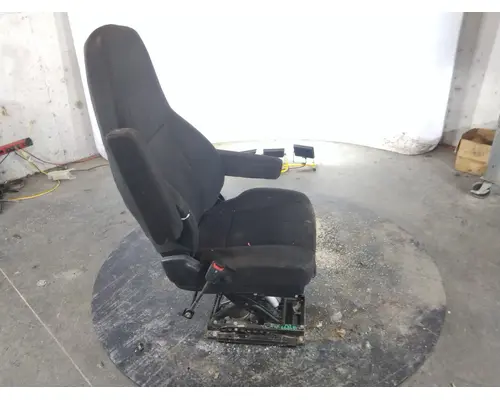 Seat, Front FREIGHTLINER CASCADIA 116 LKQ Evans Heavy Truck Parts