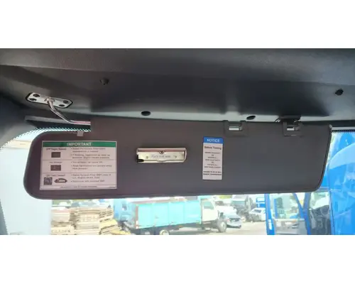Freightliner Cascadia 116 Sun Visor (External)