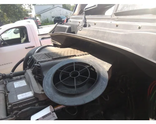 Air Cleaner FREIGHTLINER CASCADIA 125 2018UP LKQ Thompson Motors - Wykoff