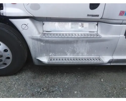 Side Fairing FREIGHTLINER CASCADIA 125 2018UP LKQ Evans Heavy Truck Parts