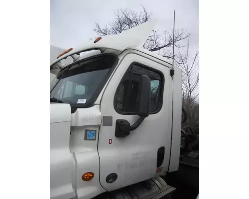 Cab FREIGHTLINER CASCADIA 125 2018UP LKQ Heavy Truck Maryland