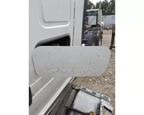 Running Board FREIGHTLINER CASCADIA 125 2018UP LKQ Evans Heavy Truck Parts