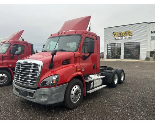 Rebuilders FREIGHTLINER Cascadia 125 Day Cab Switcher Frontier Truck Parts