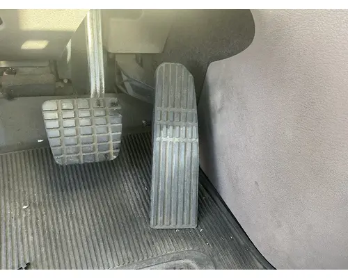 Accelerator Parts FREIGHTLINER Cascadia 125 Geco - Fresno