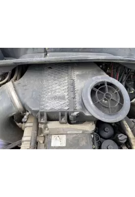 Freightliner Cascadia 125 Air Cleaner