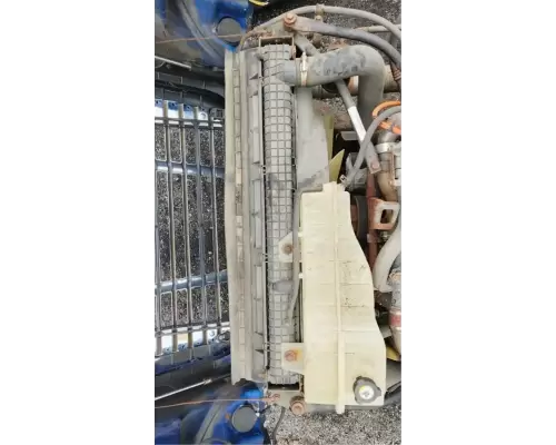 Freightliner Cascadia 125 Air Conditioner Condenser