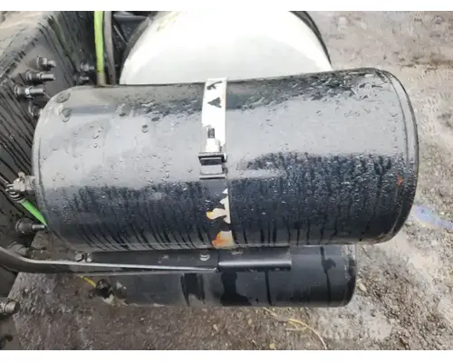 Air Tank Freightliner Cascadia 125 Complete Recycling Group LLC