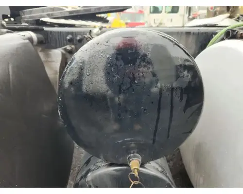 Freightliner Cascadia 125 Air Tank