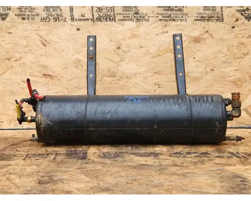 Freightliner Cascadia 125 Air Tank