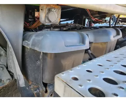 Freightliner Cascadia 125 Battery Box