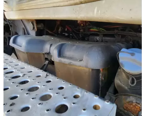 Freightliner Cascadia 125 Battery Box