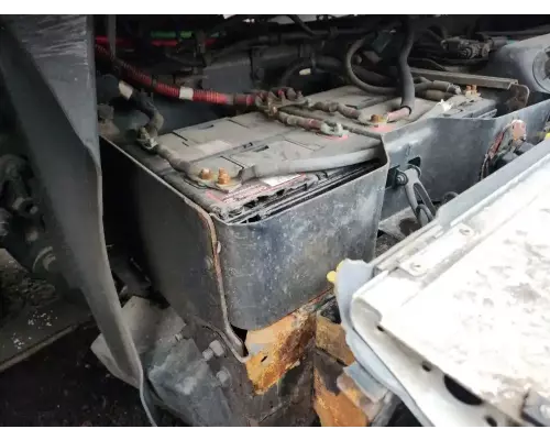 Freightliner Cascadia 125 Battery Box