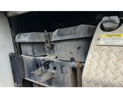 Freightliner Cascadia 125 Battery Box