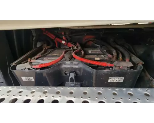 Freightliner Cascadia 125 Battery Box