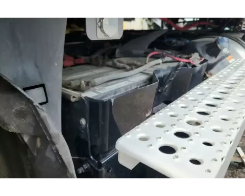 Freightliner Cascadia 125 Battery Box