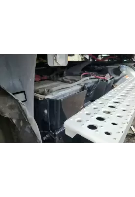 Freightliner Cascadia 125 Battery Box