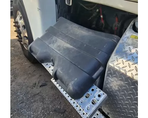 Freightliner Cascadia 125 Battery Box