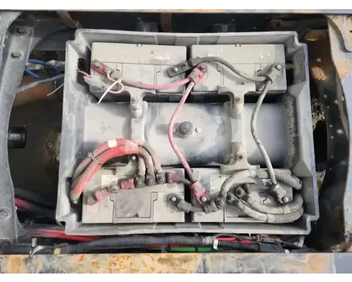 Freightliner Cascadia 125 Battery Box