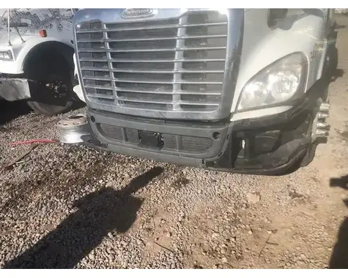 Bumper Assembly, Front Freightliner Cascadia 125 HOLST TRUCK PARTS