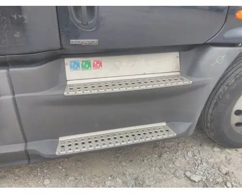 Side Fairing FREIGHTLINER CASCADIA 125 LKQ Evans Heavy Truck Parts