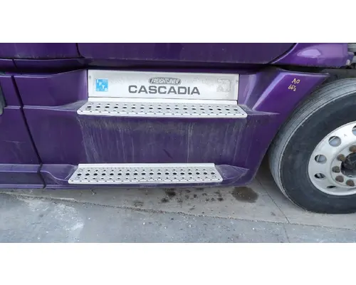 Side Fairing FREIGHTLINER CASCADIA 125 LKQ Thompson Motors - Wykoff