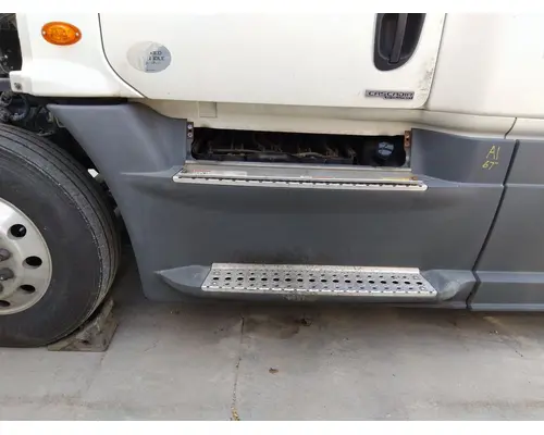 Side Fairing FREIGHTLINER CASCADIA 125 LKQ Thompson Motors - Wykoff