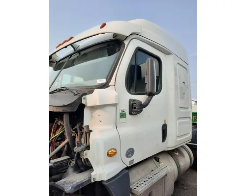 Cab FREIGHTLINER CASCADIA 125 LKQ KC Truck Parts - Inland Empire