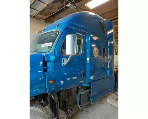 Cab FREIGHTLINER CASCADIA 125 LKQ KC Truck Parts Billings