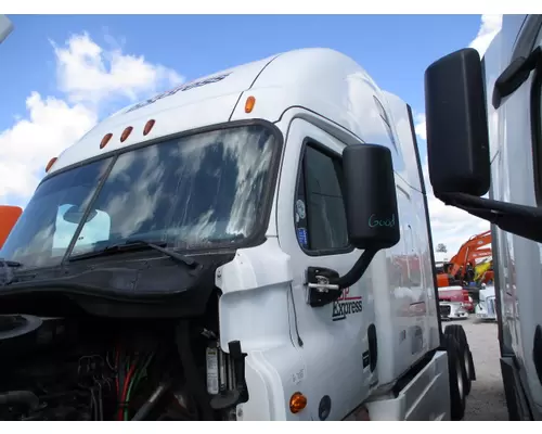 Cab FREIGHTLINER CASCADIA 125 LKQ Heavy Truck - Tampa