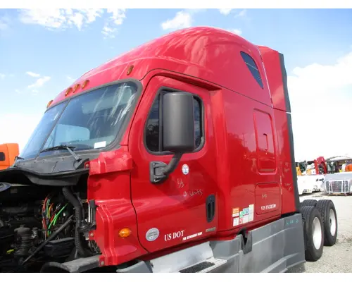 Cab FREIGHTLINER CASCADIA 125 LKQ Heavy Truck - Tampa