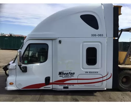 Cab FREIGHTLINER CASCADIA 125 LKQ Western Truck Parts