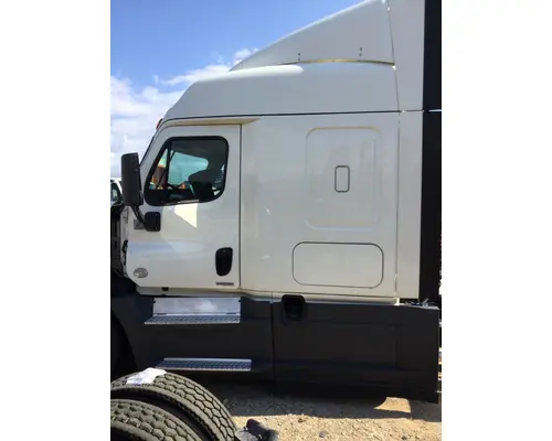 Cab FREIGHTLINER CASCADIA 125 LKQ Evans Heavy Truck Parts
