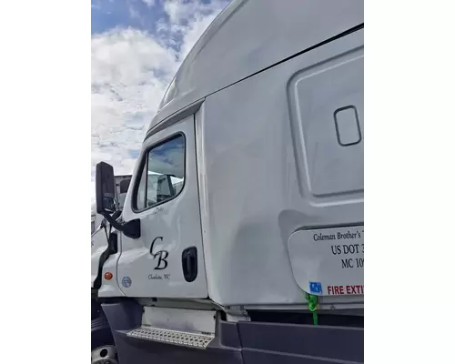 Cab FREIGHTLINER CASCADIA 125 LKQ Evans Heavy Truck Parts