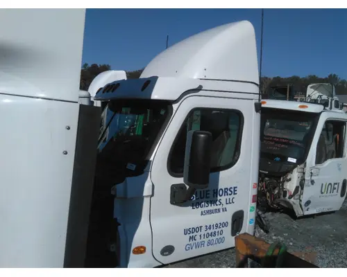 Cab FREIGHTLINER CASCADIA 125 LKQ Heavy Truck Maryland