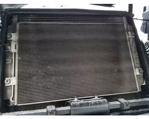 Freightliner Cascadia 125 Charge Air Cooler (ATAAC)