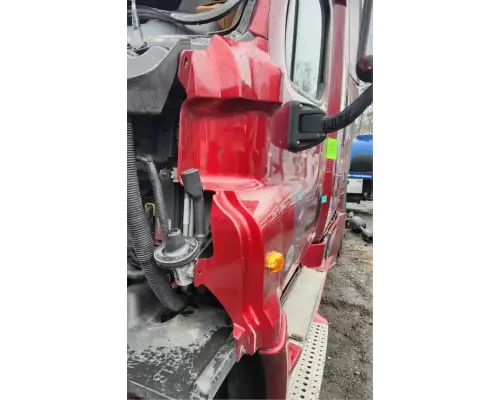 Freightliner Cascadia 125 Cowl