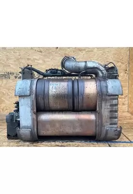 Freightliner Cascadia 125 DPF (Diesel Particulate Filter)