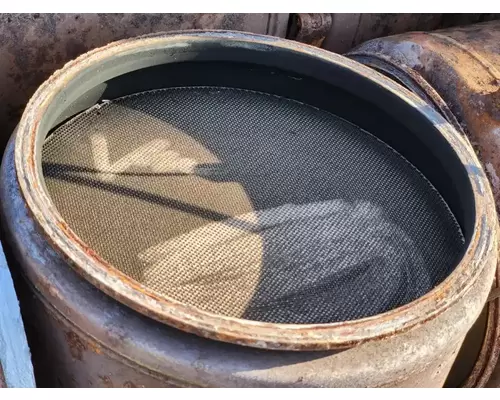Freightliner Cascadia 125 DPF (Diesel Particulate Filter)