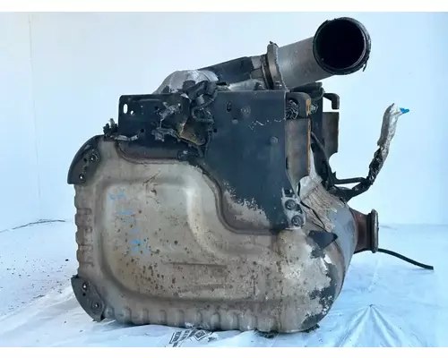 Freightliner Cascadia 125 DPF (Diesel Particulate Filter)