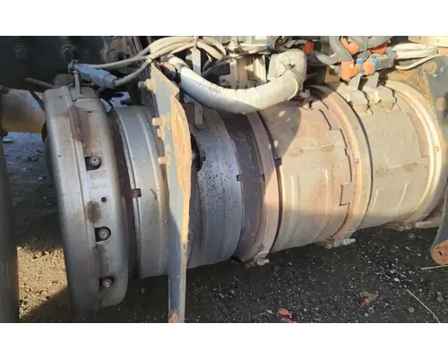Freightliner Cascadia 125 DPF (Diesel Particulate Filter)