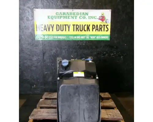 DEF Tank FREIGHTLINER Cascadia 125 Geco - Fresno