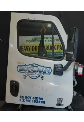 Freightliner Cascadia 125 Door Assembly, Front